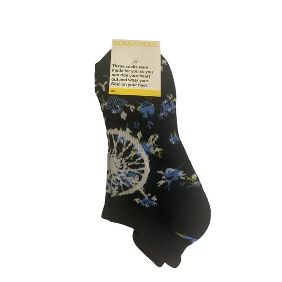 New SoulCycle No Show Socks M/L Black With Flowers/bike Wheel - Picture 1 of 3